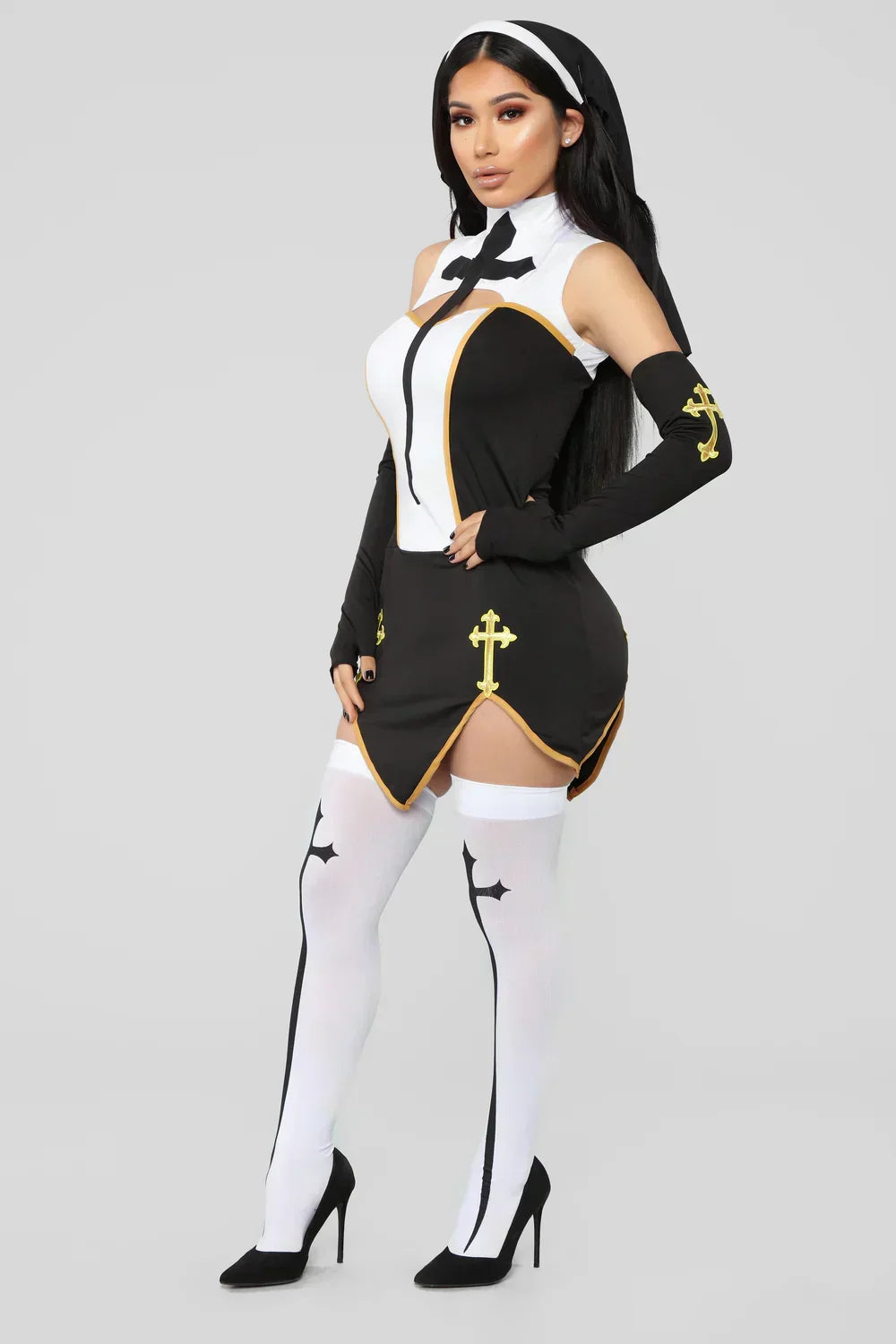 Classic Nun 4-Piece Costume Set